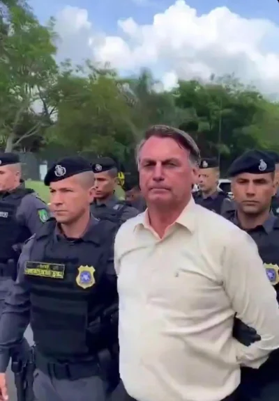 Bolsonaro é preso preventivamente após convocação de vigília por Flávio Bolsonaro