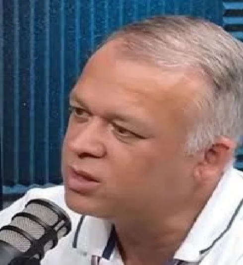 Pastor critica união estável em igrejas e defende casamento legal