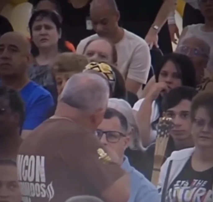 Pastor revela vida dupla de fiel durante culto na Assembleia de Deus