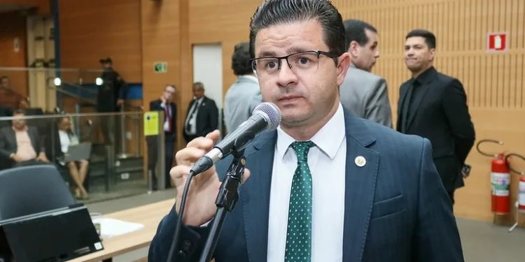 Vereador apresenta PL para isentar igrejas e templos de Campinas da taxa de lixo