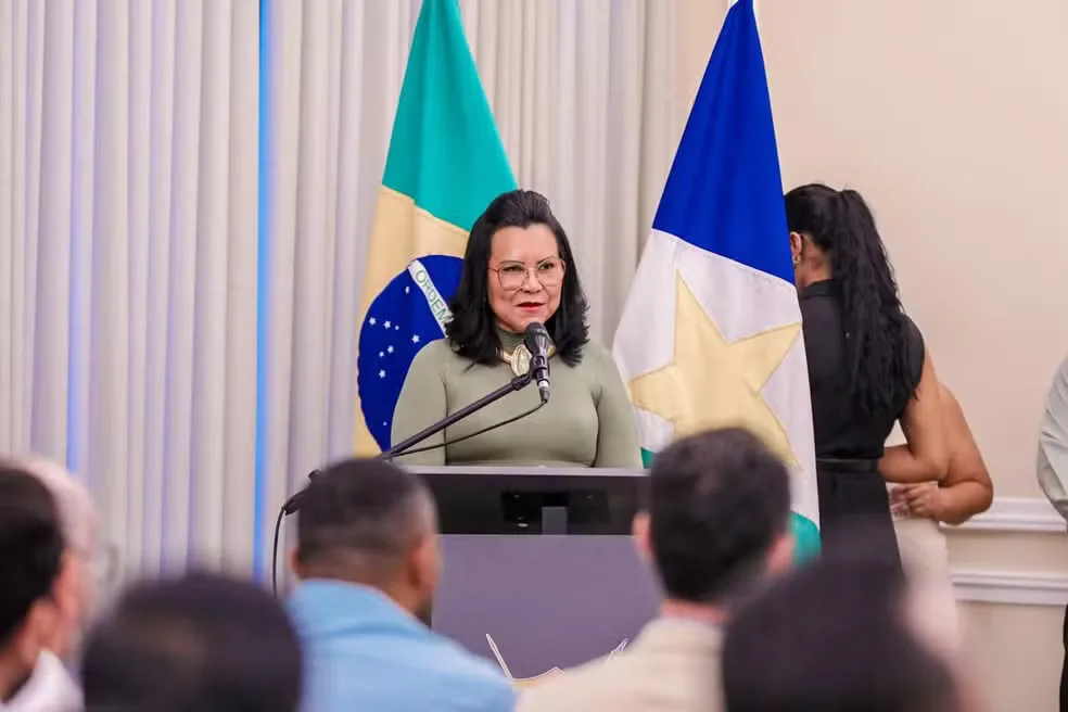 Pastora Hildete, secretária da Família de Roraima, em seu gabinete.