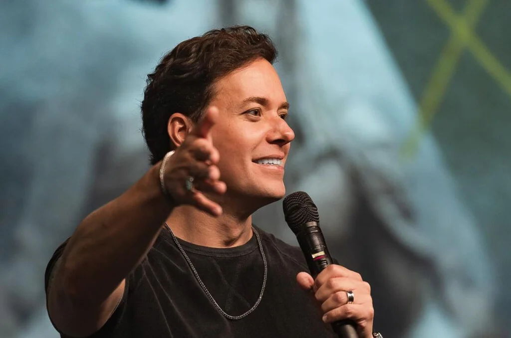 Site de banco ligado à Igreja da Lagoinha sai do ar após prisão de Vorcaro