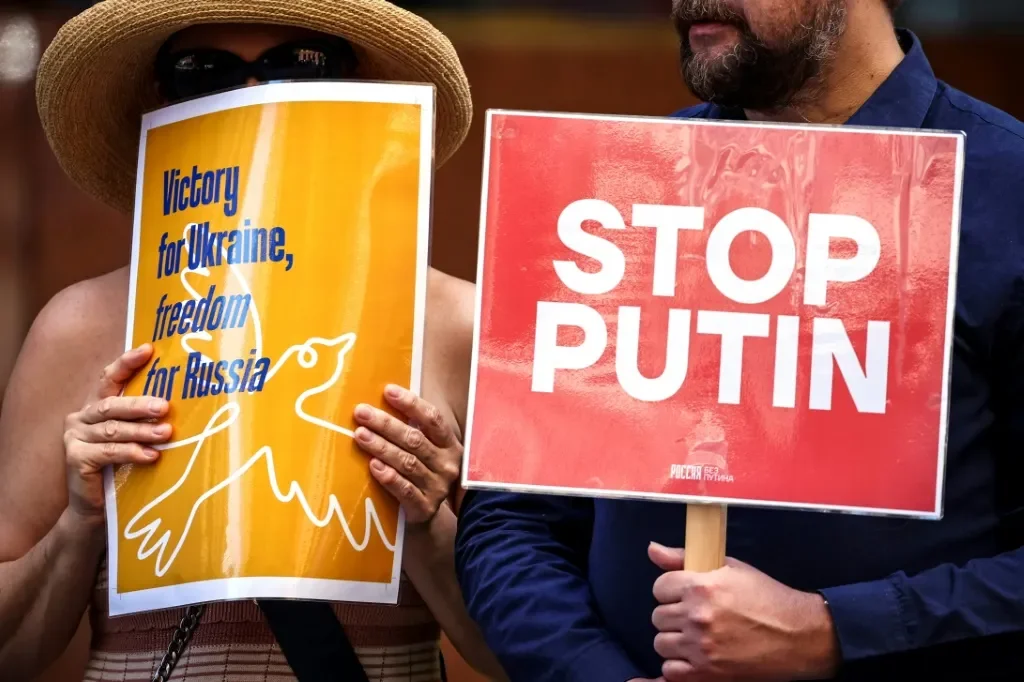 Rússia proíbe mais três igrejas batistas em nova onda de repressão religiosa