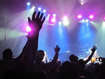 Reavivamento gospel global cresce com força na Ásia, América Latina e Oriente Médio, e evangelhos locais ganham espaço