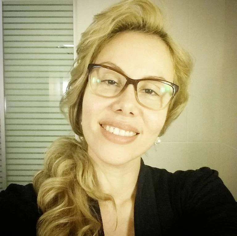 Pastora Sarah Sheeva afirma estar há 24 anos sem beijar
