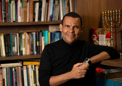 Pastor EXPÕE verdade sobre árvore de Natal!