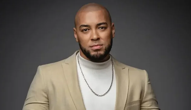 Ton Carfi emociona plateia e MC Daniel chora em apresentação gospel no Altas Horas