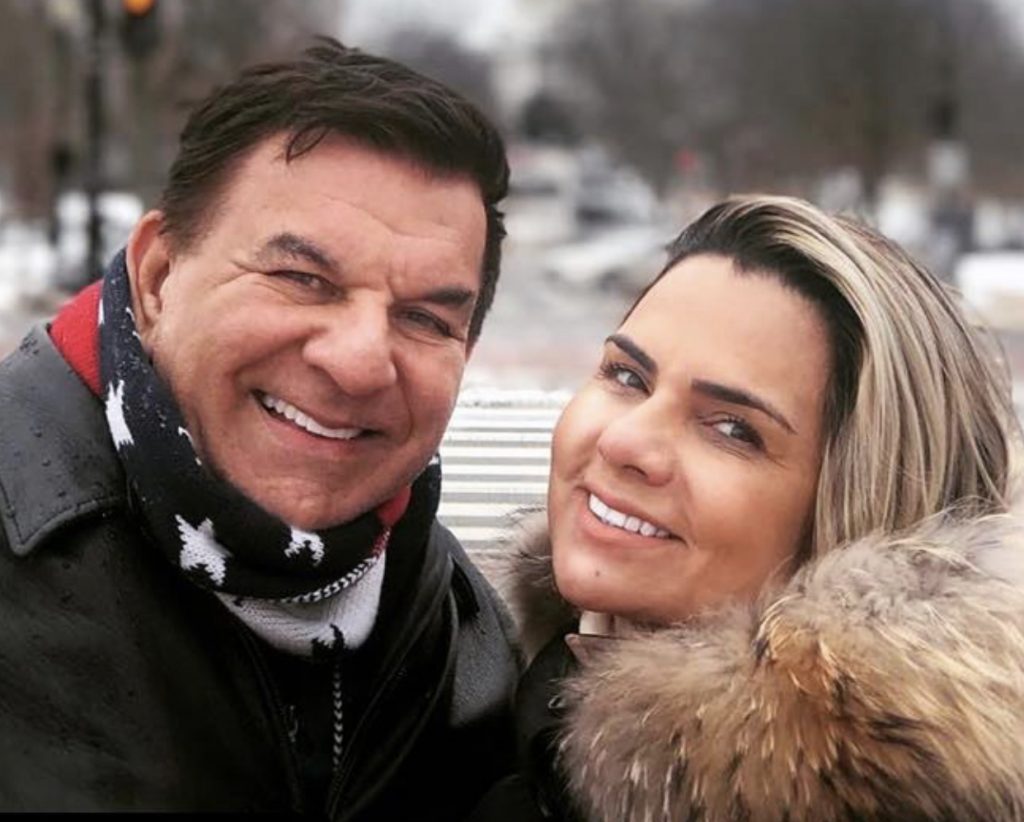 Amigo de Silas Malafa se separa da esposa e abre igreja com a nova mulher